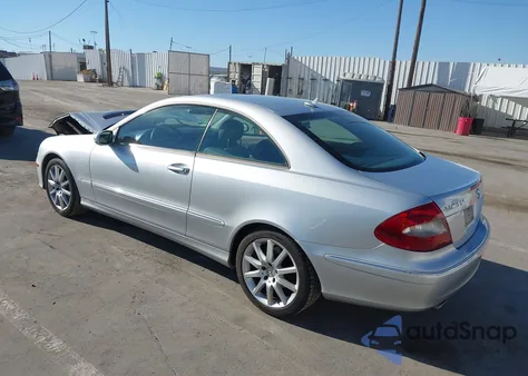 2007 Mercedes-Benz Clk 350 из США, поврежденный, VIN WDBTJ56H27F216085